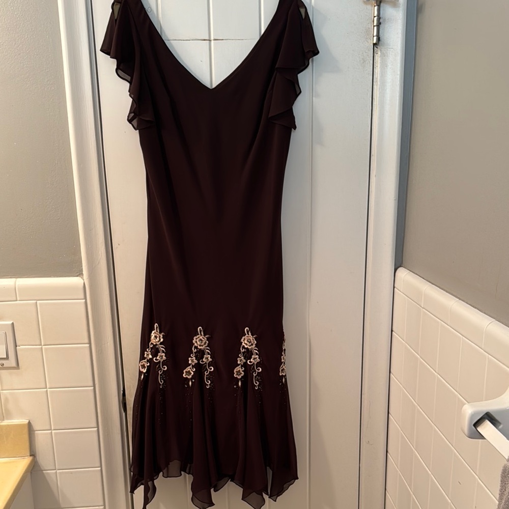 Elegant Brown Dress with Floral Embroidery